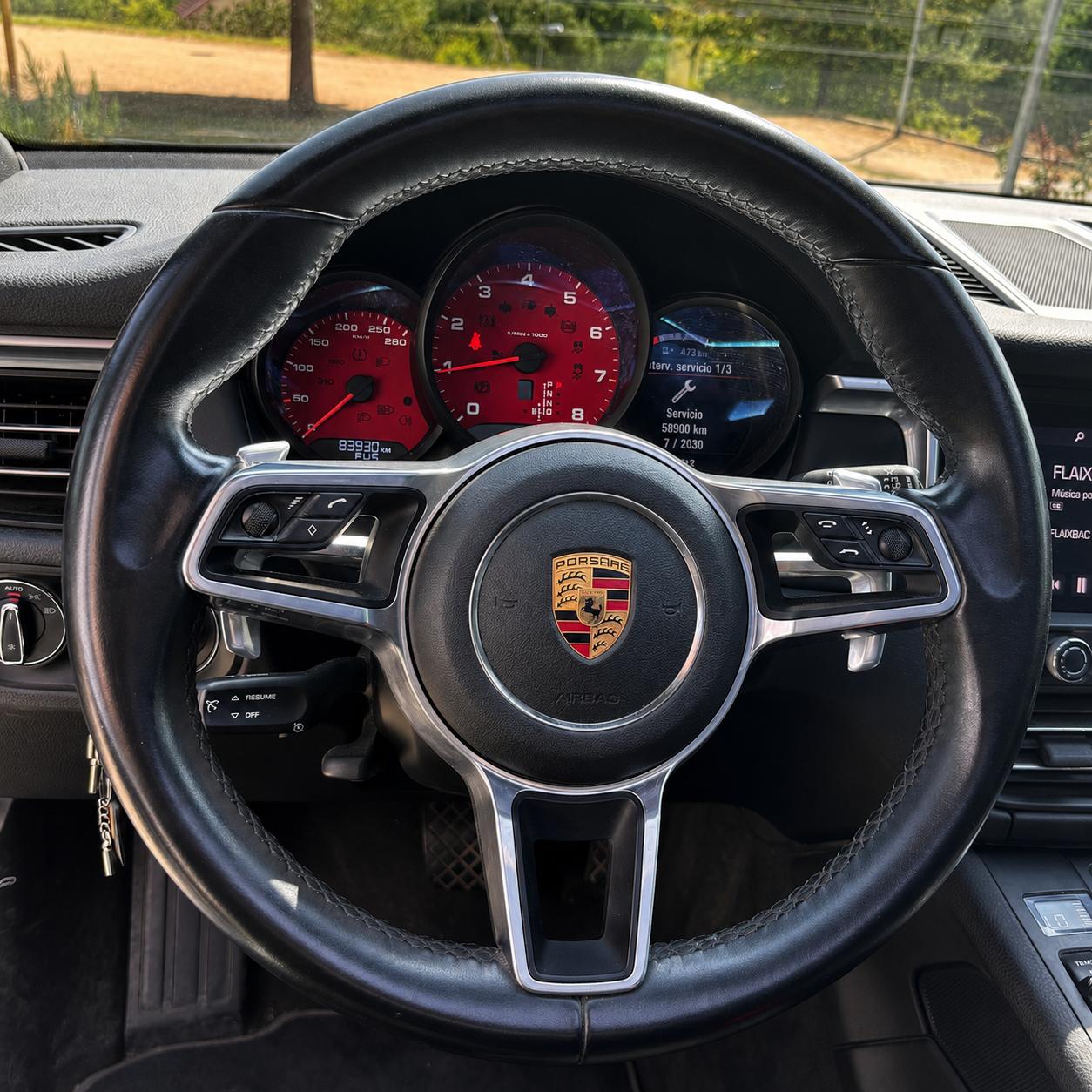 PORSCHE MACAN SPIRIT