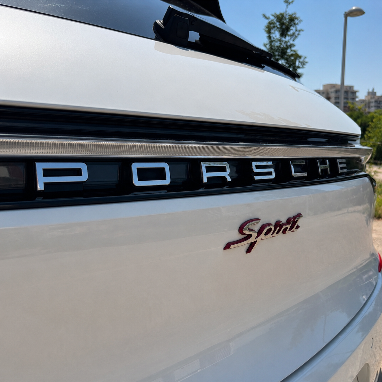 PORSCHE MACAN SPIRIT