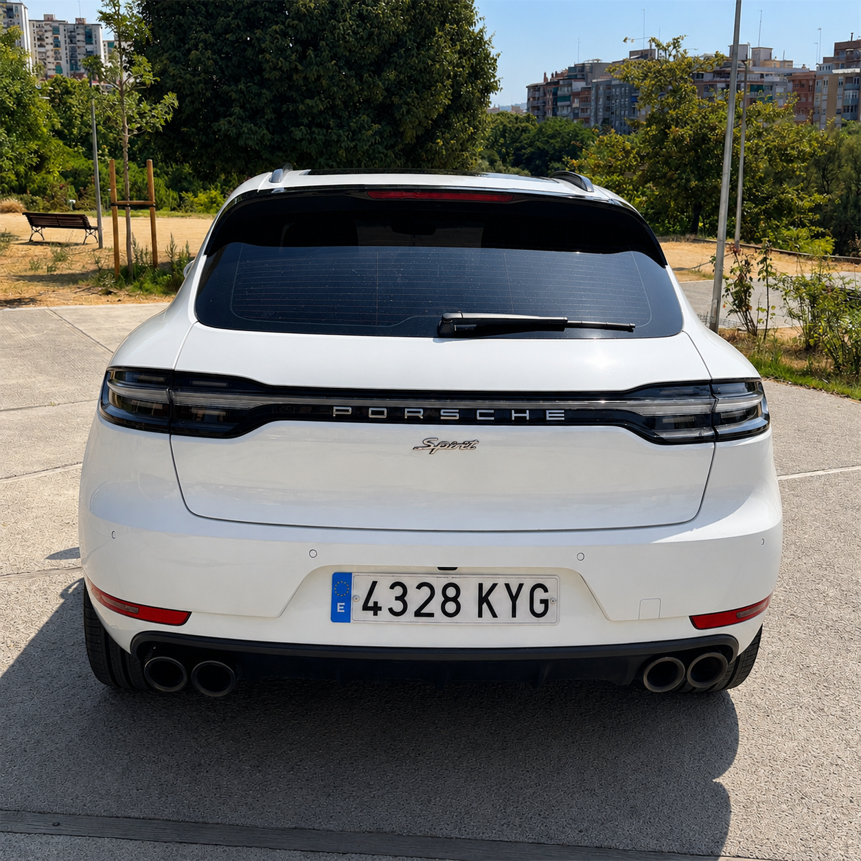 PORSCHE MACAN SPIRIT