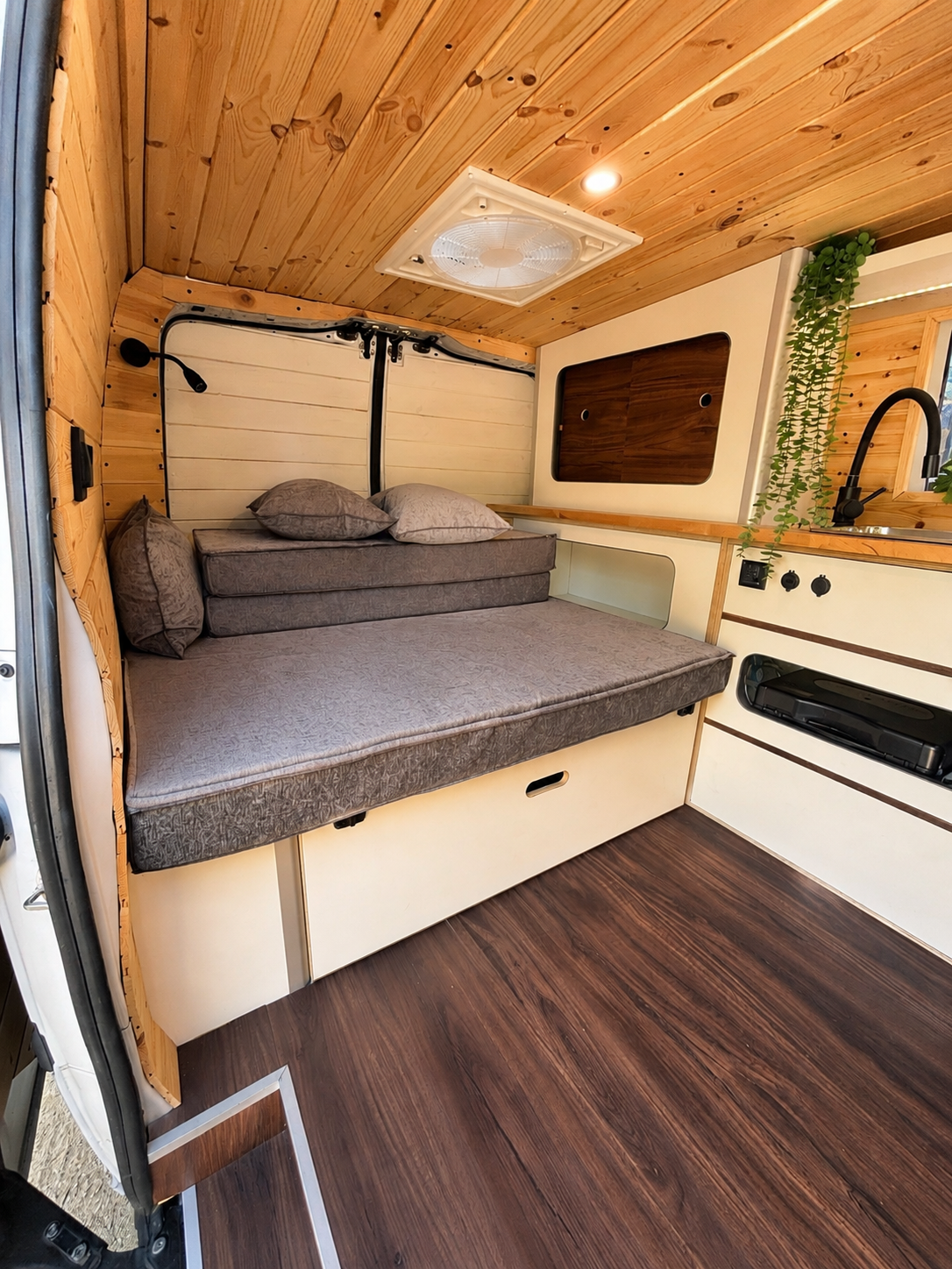 Mercedes Vito Camper