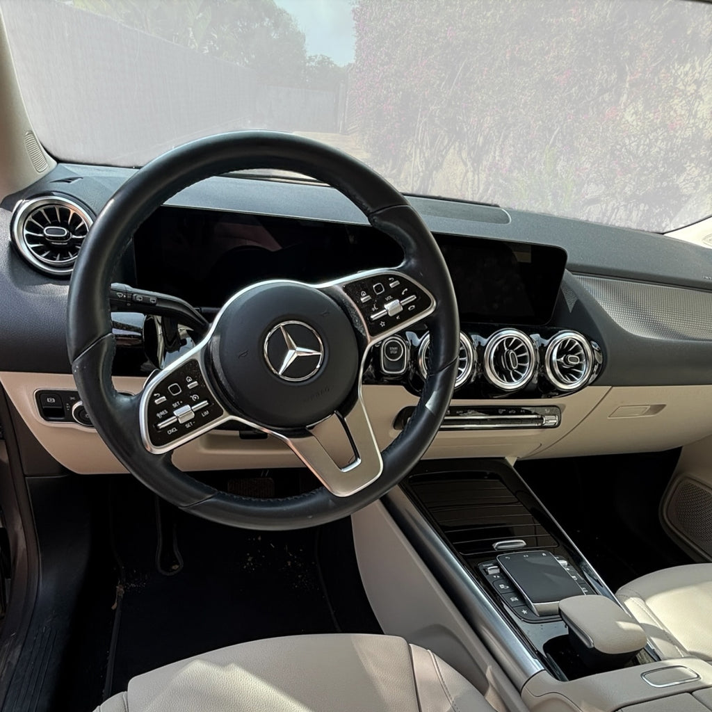 Mercedes EQA 300 4MATIC 2023