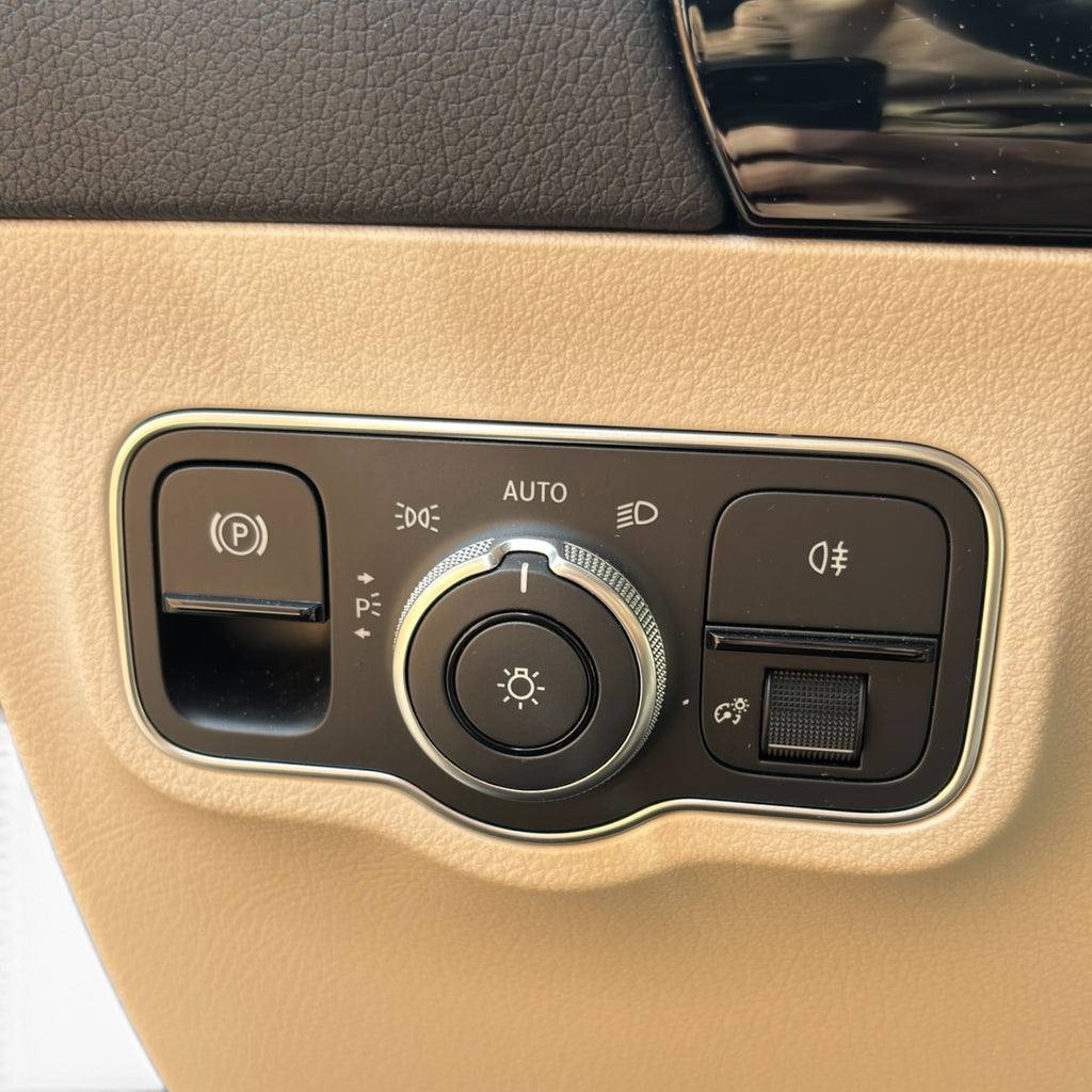 Mercedes EQA 300 4MATIC 2023