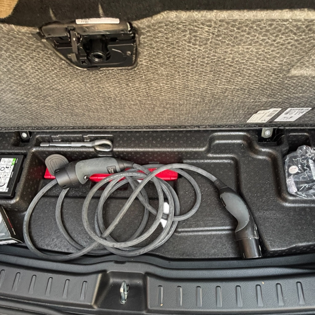 Mercedes EQA 300 4MATIC 2023